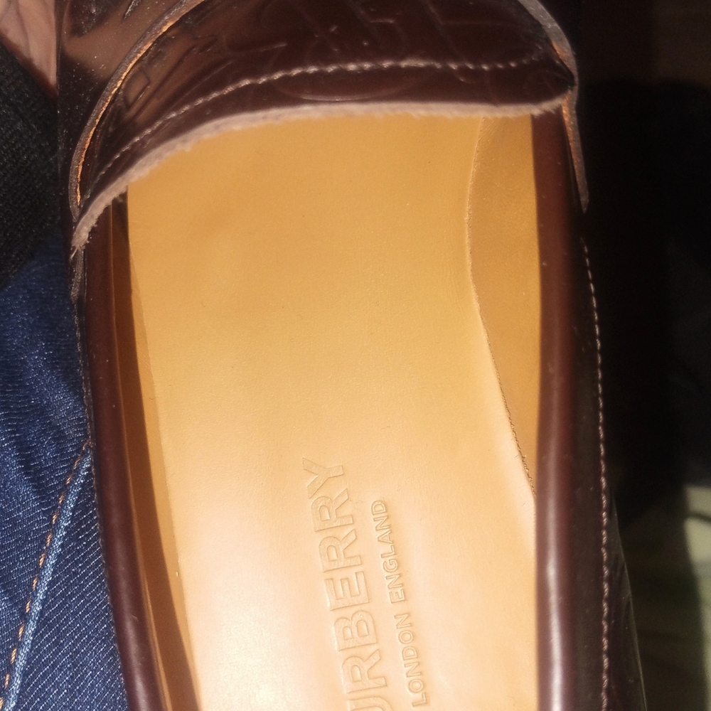 NEW Men's Burberry Chocolate Brown TB Emile Embossed Leather Loafers W/Box Sz 9 - Picture 3 of 4